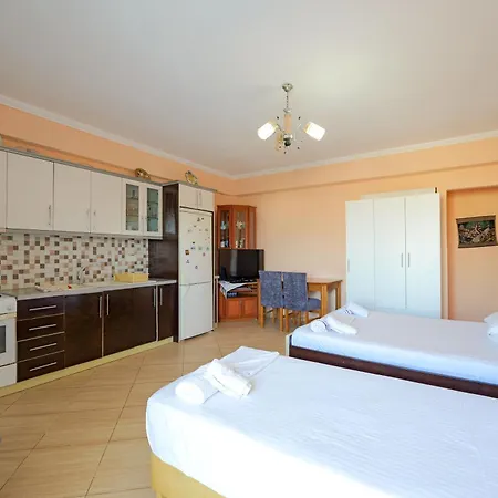 Guesthouse Blue Sky Ksamil Exteriér fotografie